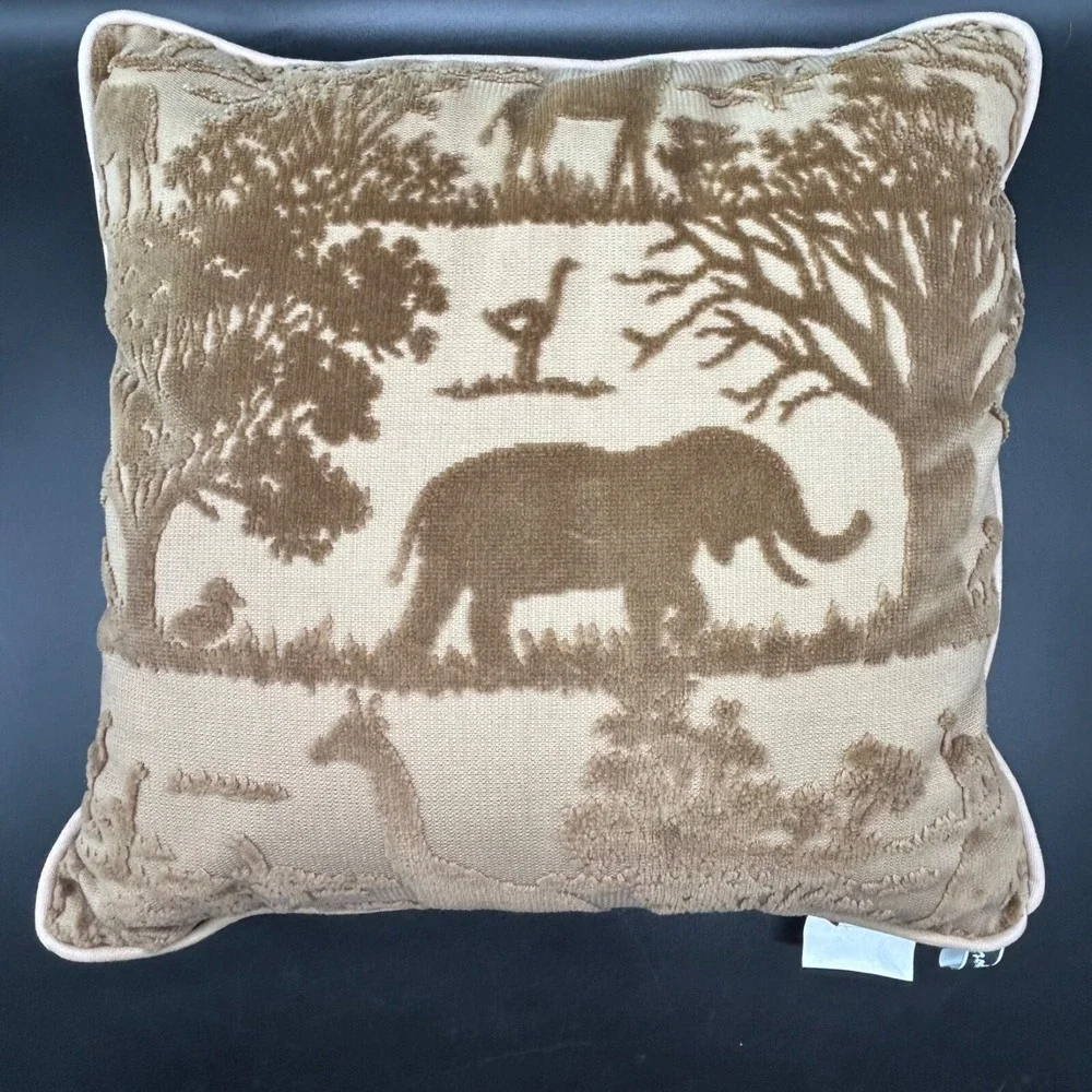 Set 2 Newport Safari Animal Decorative‎ Throw Pillows Elephant Lion Giraffe 3D